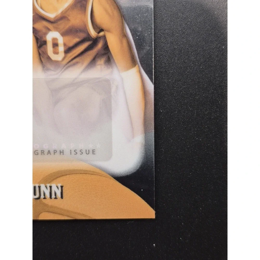 2024-25 Topps Finest  Ryan Dunn #MA-RD Masters Autographs (AU, RC) Phoenix Suns